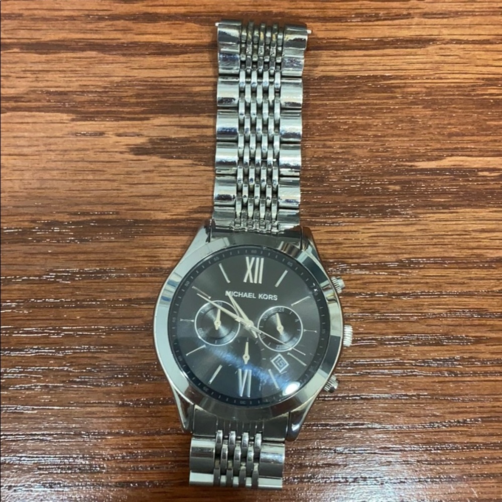 Michael Kors Watch - Picture 2 of 2